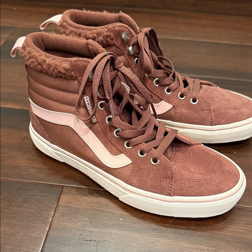 NWOT VANS Women’s high top
